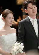 '나솔' 28기 영자♥영철 이혼설…SNS서 남편 사진 싹 지웠다