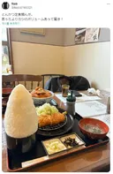 두툼한 돈까스를 주는 식당.jpg
